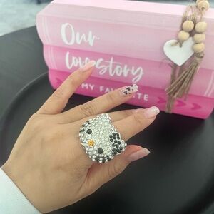 - New Rhinestone Hello Kitty ring Black bow